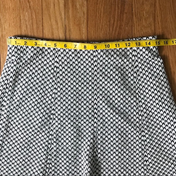 Loft knit skirt - Picture 4 of 6